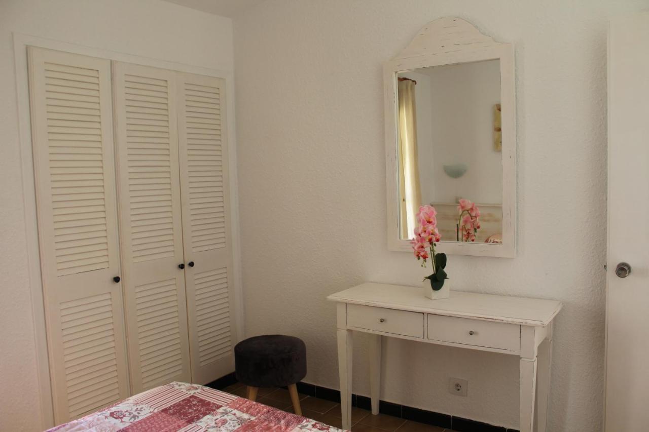 شقة Apartamento Con Piscina En Ciudadela, Cala En Blanes كالا إن بلانيس المظهر الخارجي الصورة